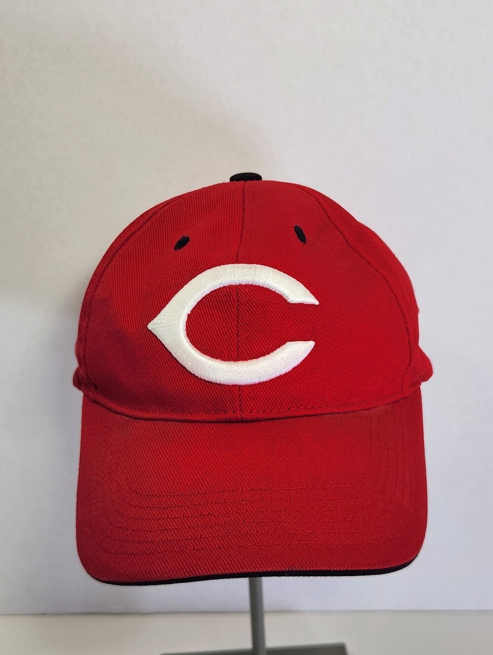 Cooperstown Collection Red White MLB Cincinnati Reds One Size Fan Baseball Hat